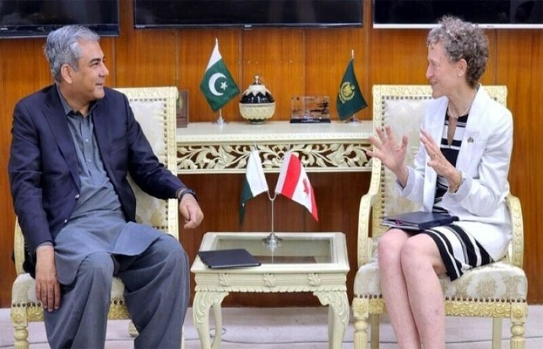 Canadian High Commissioner Leslie Scanlon and Federal Interior Minister Mohsin Naqvi 