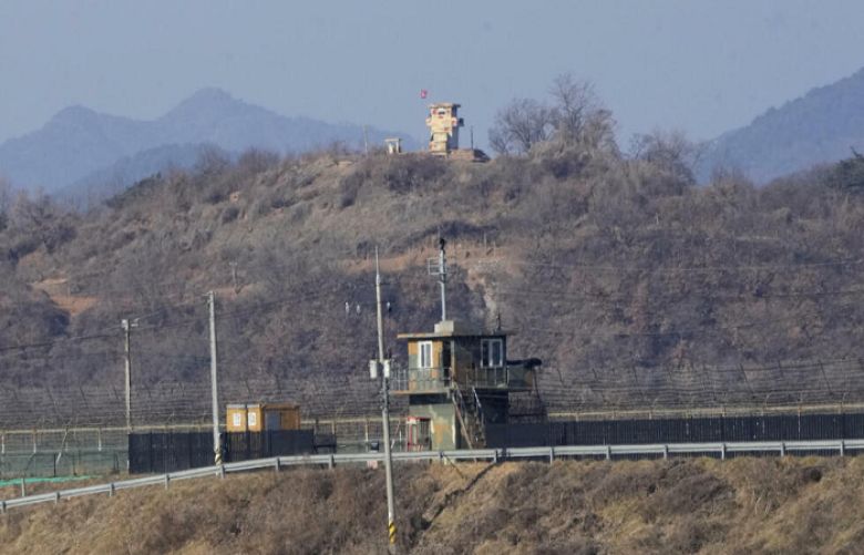 South Korea fires warning shots after North Korean soldiers briefly cross border