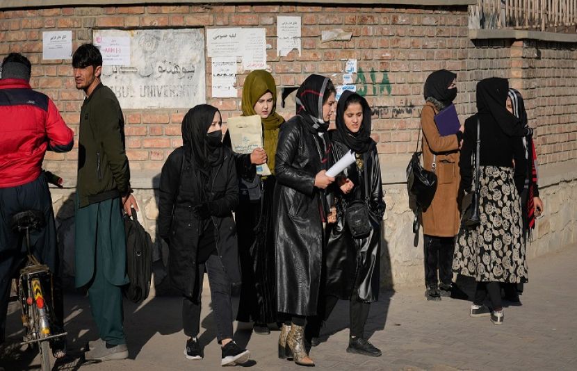 افغانی لڑکیاں کہاں جاتی ہیں؟
